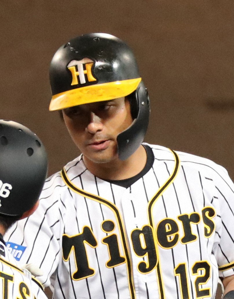 【画像・写真】阪神・坂本　肘の手術終え退院「来季に向けて万全のコンディションで」