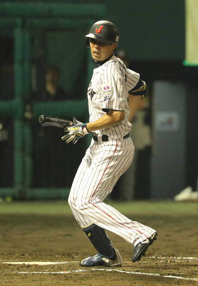 【画像・写真】秋山、骨折でプレミア12辞退　強化試合で右足薬指に死球　丸を追加招集