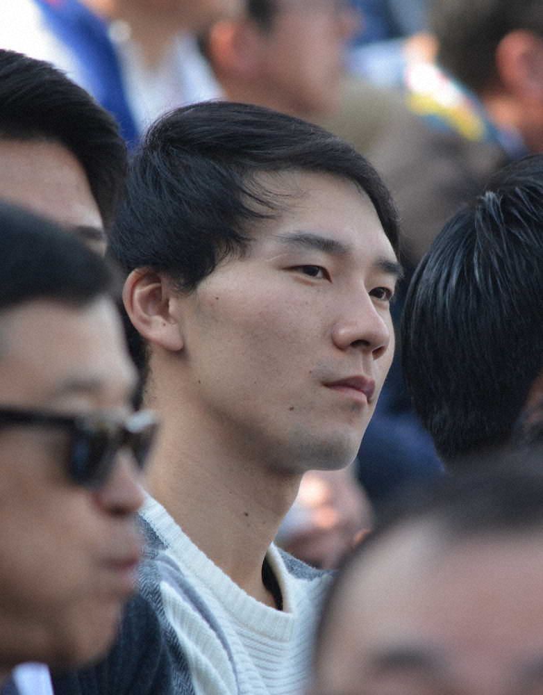 【画像・写真】慶大圧倒9連勝V　無念V逸の昨年主将も神宮で観戦し感無量