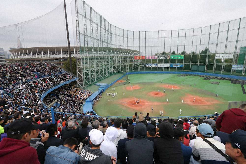 【画像・写真】神宮第2球場　最後の試合に　帝京・前田監督「第2の最後にふさわしいゲーム」