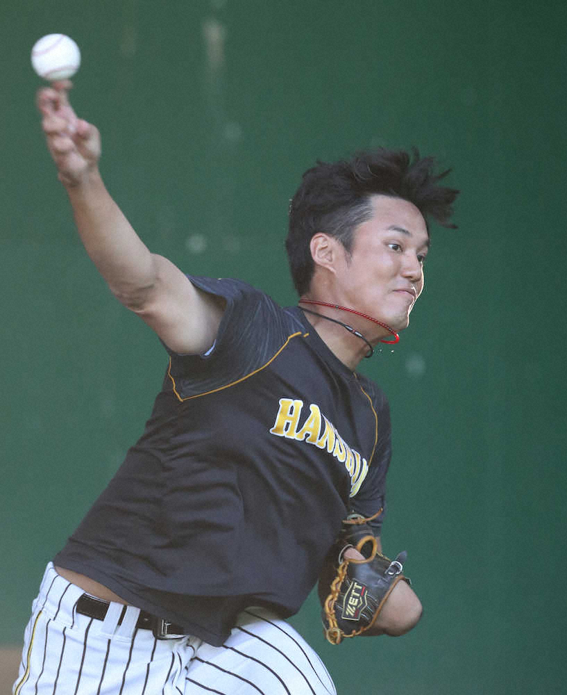 【画像・写真】山本昌臨時コーチ指導　阪神　藤浪「自分のいい時のストレートを投げている感じ」