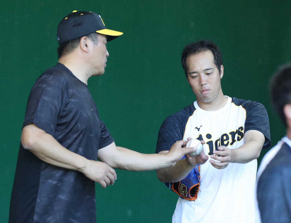 【画像・写真】阪神　青柳　山本昌臨時コーチから伝授の「高津シンカー」に手応え