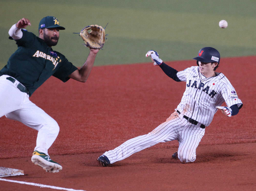【画像・写真】侍J、豪に逆転勝ち!“神の足”周東、二盗!三盗!本塁突入!代走起用の稲葉采配ズバリ