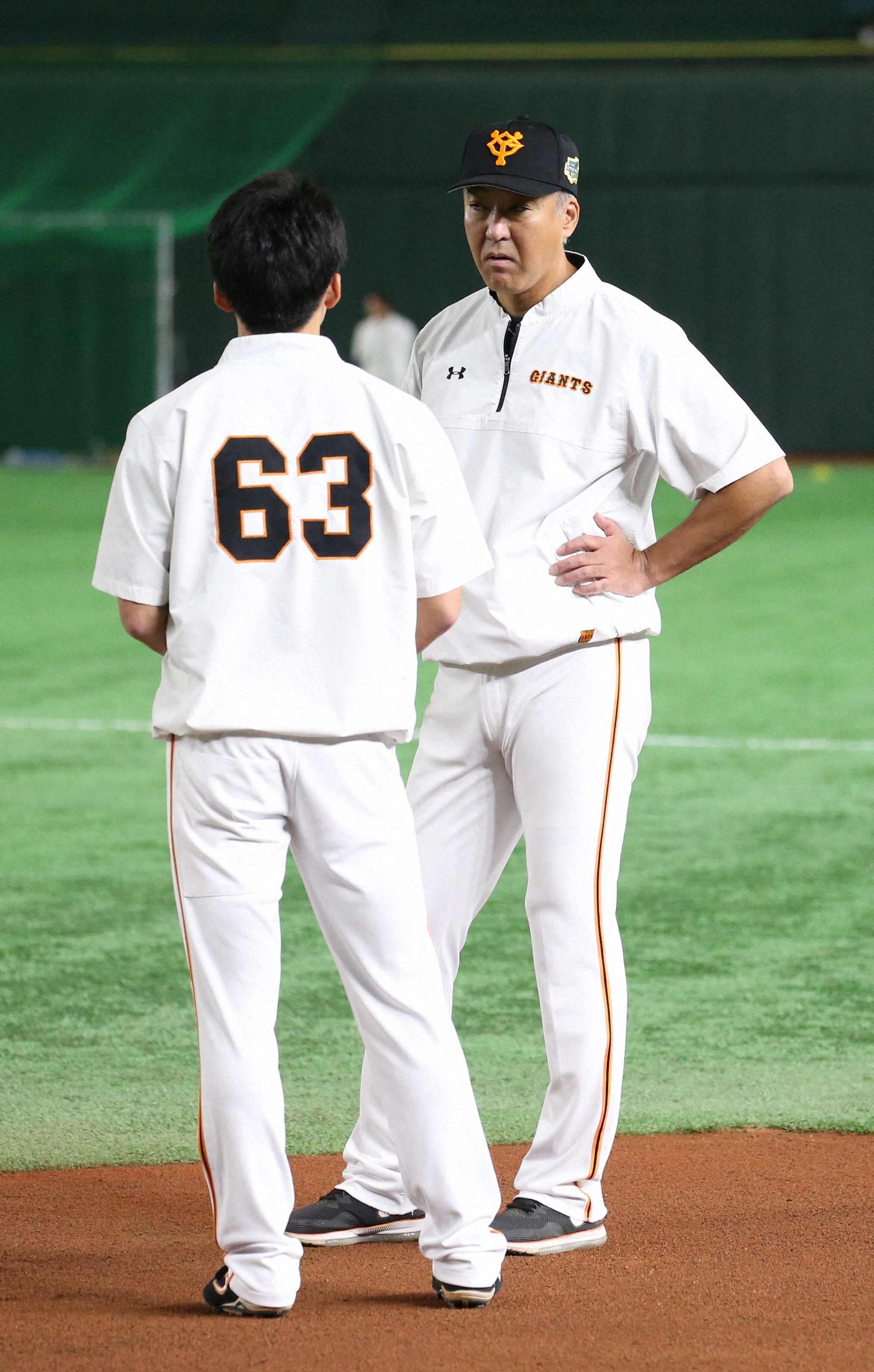 巨人の後藤コーチ 右 スポニチ Sponichi Annex 野球
