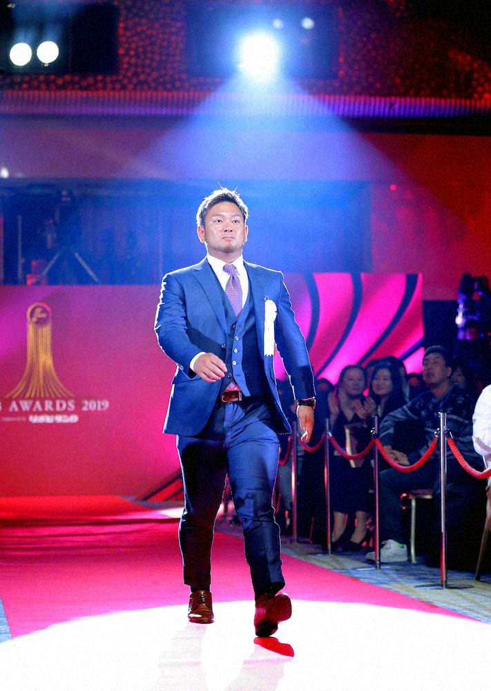 【画像・写真】パ・リーグMVPに選出された西武の森友哉（代表撮影）