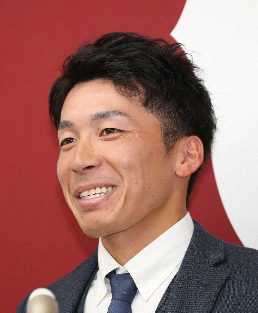 【画像・写真】巨人・増田大、200％増1500万円に笑顔「凄く充実したいい1年」　来季は定位置獲りを