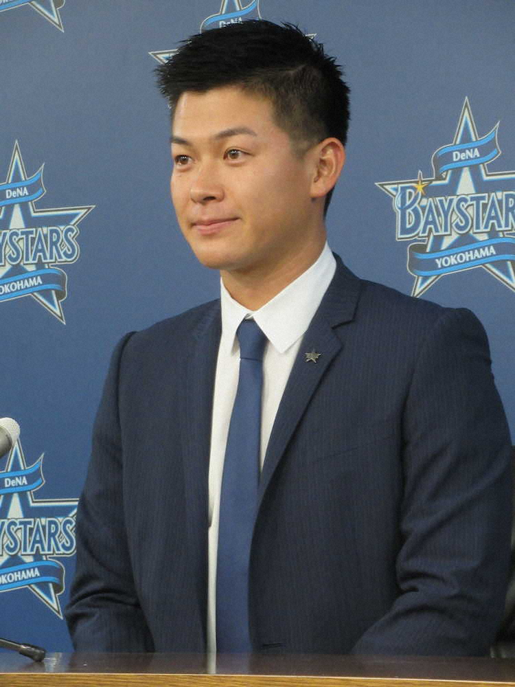 【画像・写真】DeNA・柴田　780万円増で更改　兄貴分・筒香から挑戦学び、来季は「中心にいる」決意