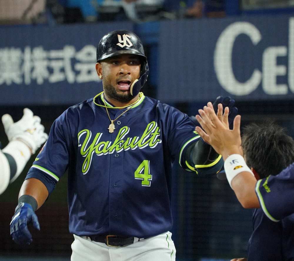 【画像・写真】バレ、ヤクルト退団決定的　ソフトB入り有力　三笠GM「興味を持って調査したい」