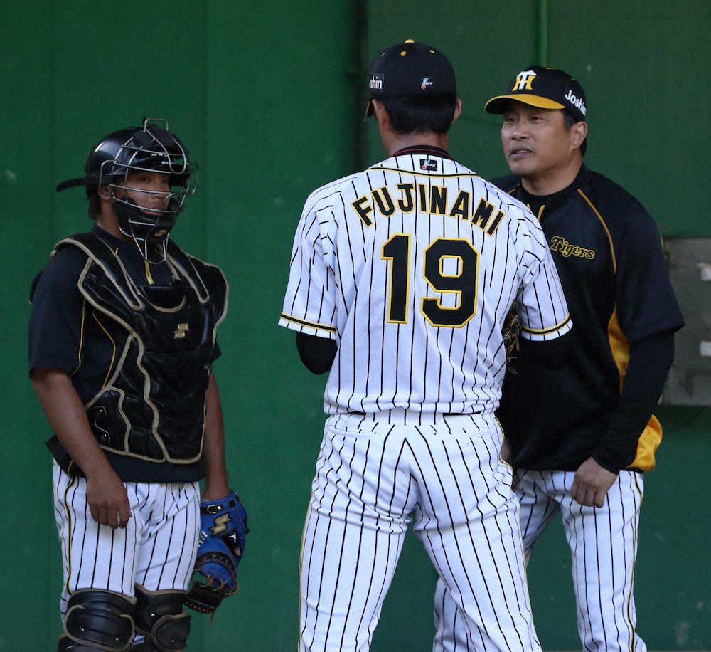 【画像・写真】阪神　梅野、投手陣と“10倍返し”アウトプットで絆深める「積み重ね大事に」