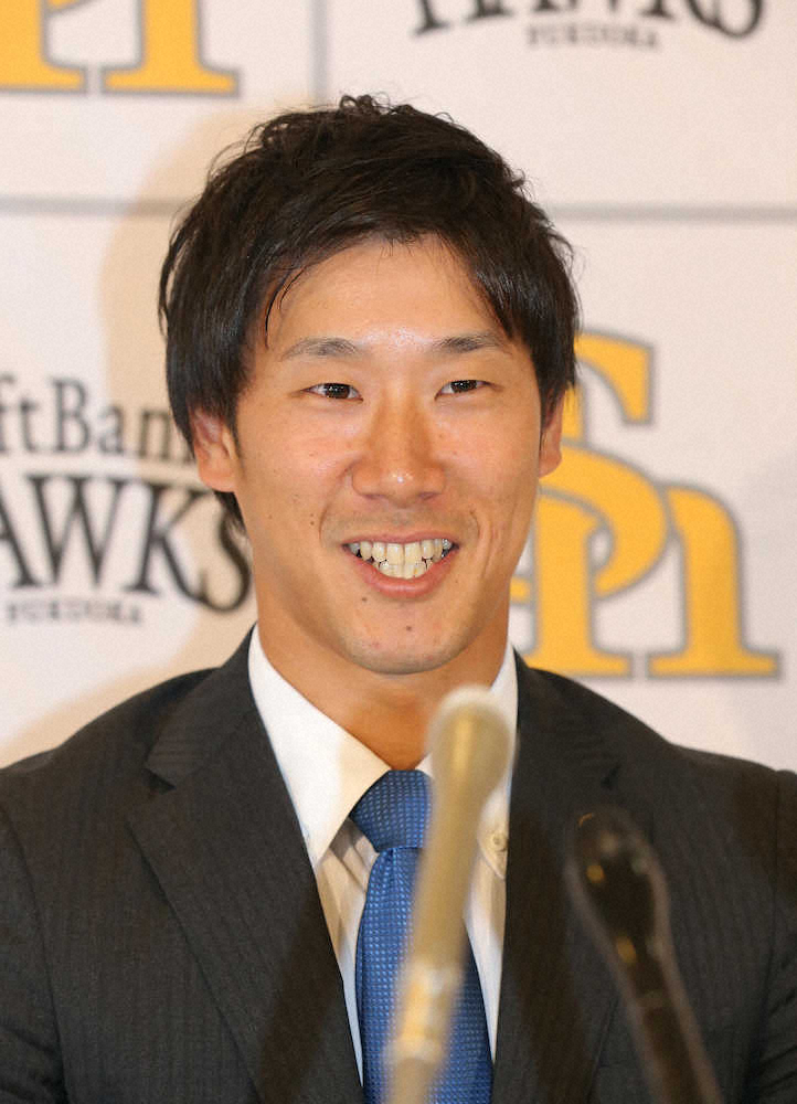 【画像・写真】ソフトB　高田、100万円増で更改　自己最多93試合出場　オフは打力アップ目指す