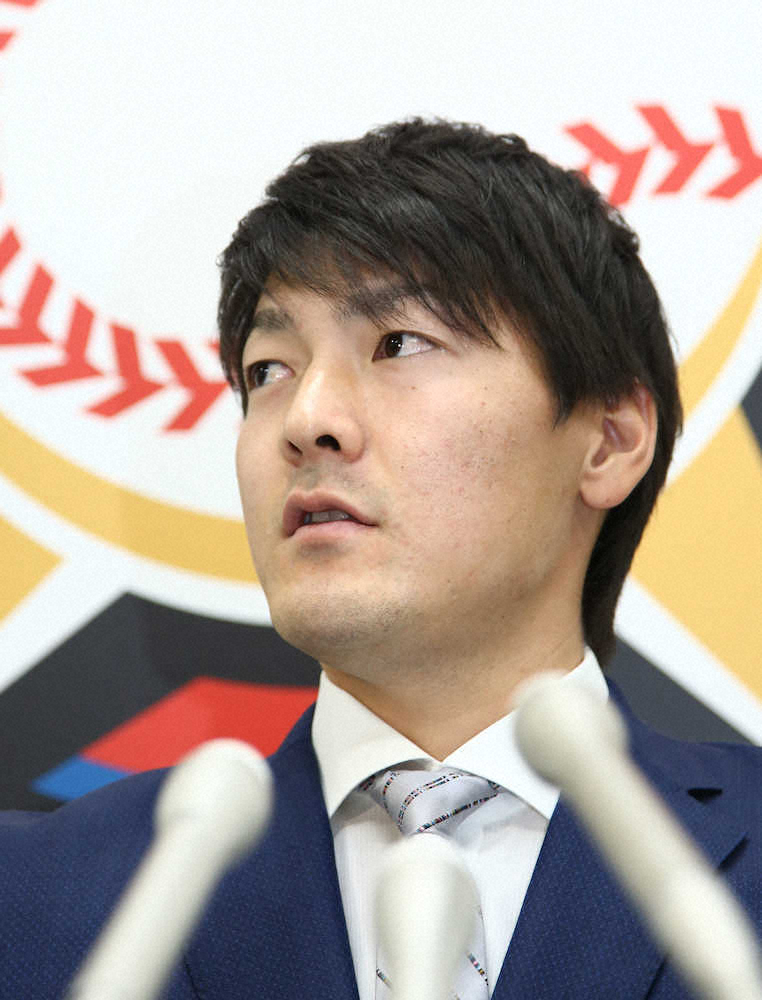 【画像・写真】質疑応答で答える有原（撮影・高橋茂夫）