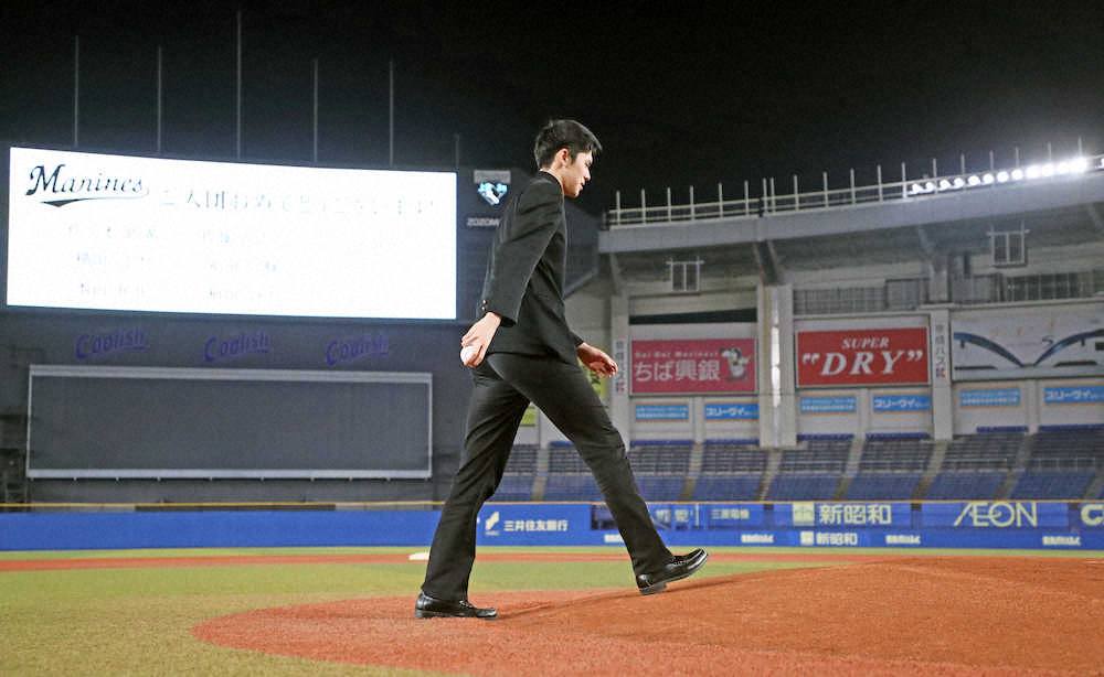 【画像・写真】ロッテ・佐々木朗希　マリンのマウンドに立った！シャドーピッチング披露「わくわくした気持ち」