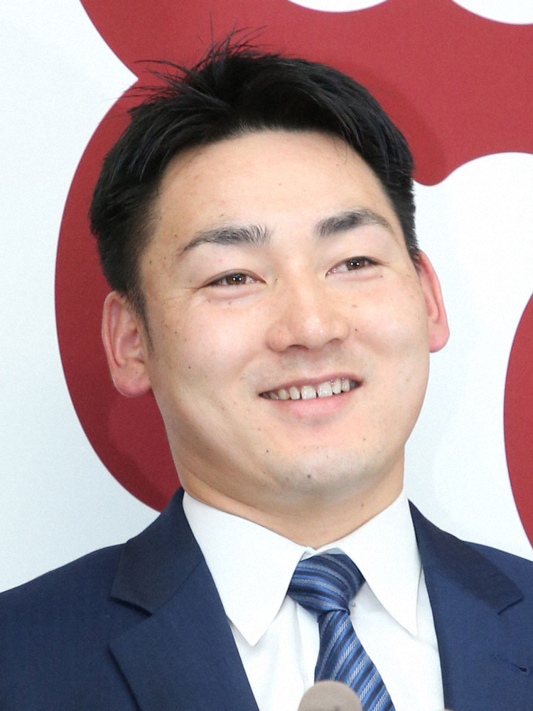 【画像・写真】巨人・丸、今年を漢字四文字で総括「中途半端」　自身初の日本一に闘志