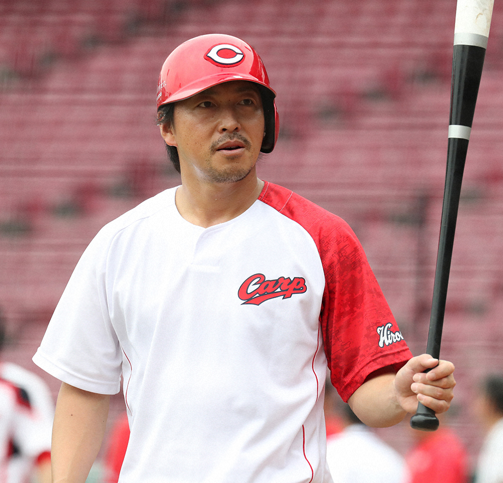 【画像・写真】広島・長野、5000万円減　スロースターター返上へ「早めに仕上げたい」