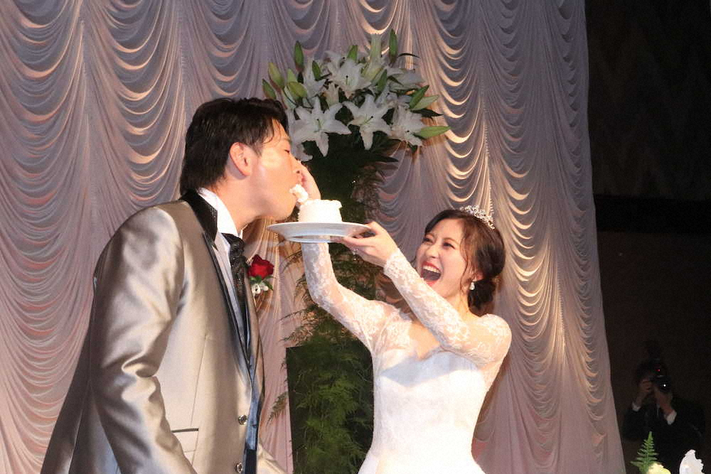 【画像・写真】広島・大瀬良　浅田真由さんと披露宴「みなさまのお力添えがあったからこそ」　新井、黒田両氏も祝福