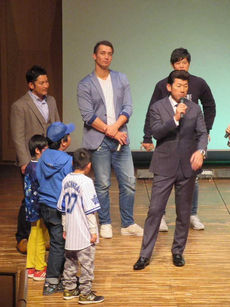 【画像・写真】DeNA　三浦2軍監督　ポスト筒香育成「その枠を奪いにいってほしい」