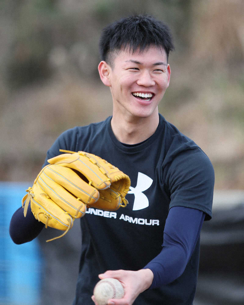 【画像・写真】阪神ドラ3及川、自主トレ公開　思い出のグラウンドで飛躍誓う
