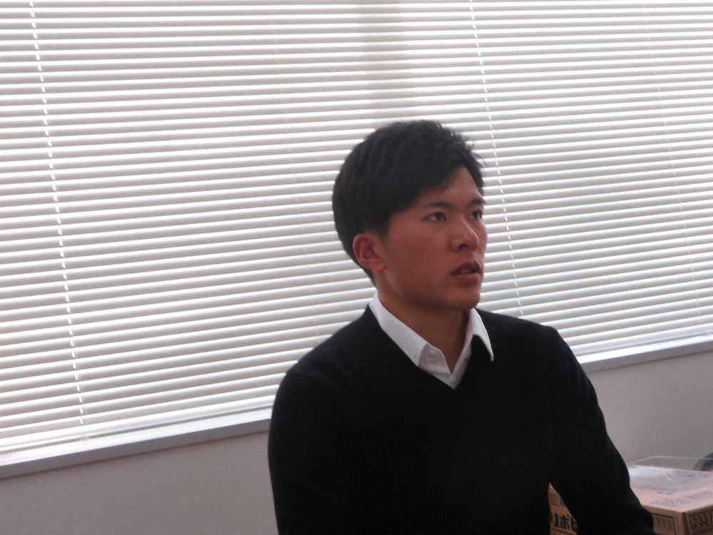 【画像・写真】早大・早川主将　亡き祖母に最優秀防御率賞誓う