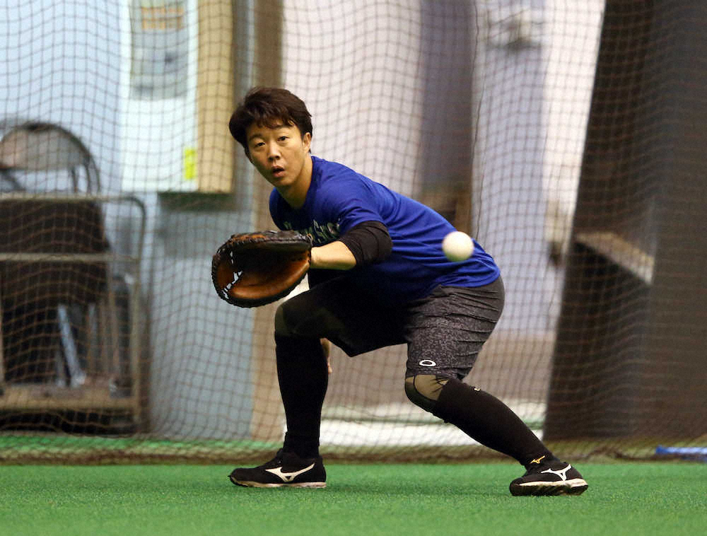【画像・写真】日本ハム最年長、38歳の鶴岡「一年でも長くという気持ち」