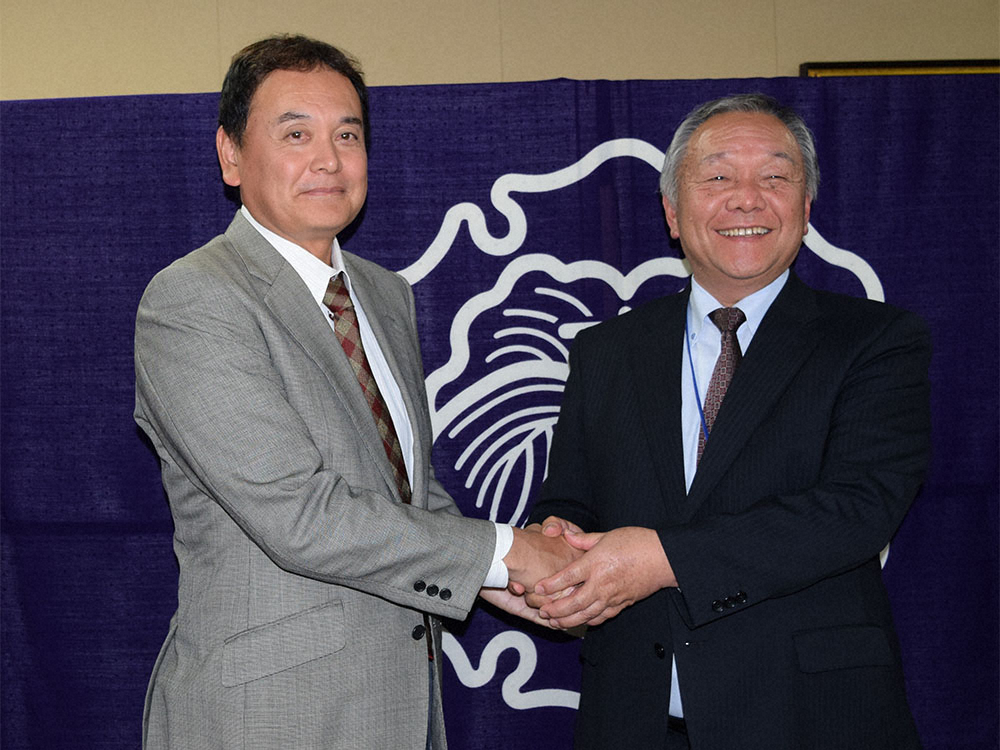 【画像・写真】芝草宇宙氏　帝京長岡で4月からタクト「野球は面白いんだと伝えたい」