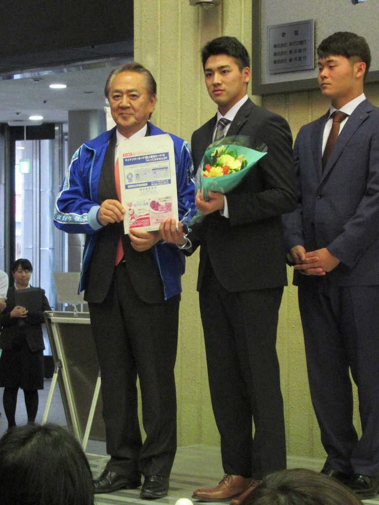 【画像・写真】DeNAのイケメンルーキー森「横須賀で嫁取り」のお願いに…「いいお相手がいれば」