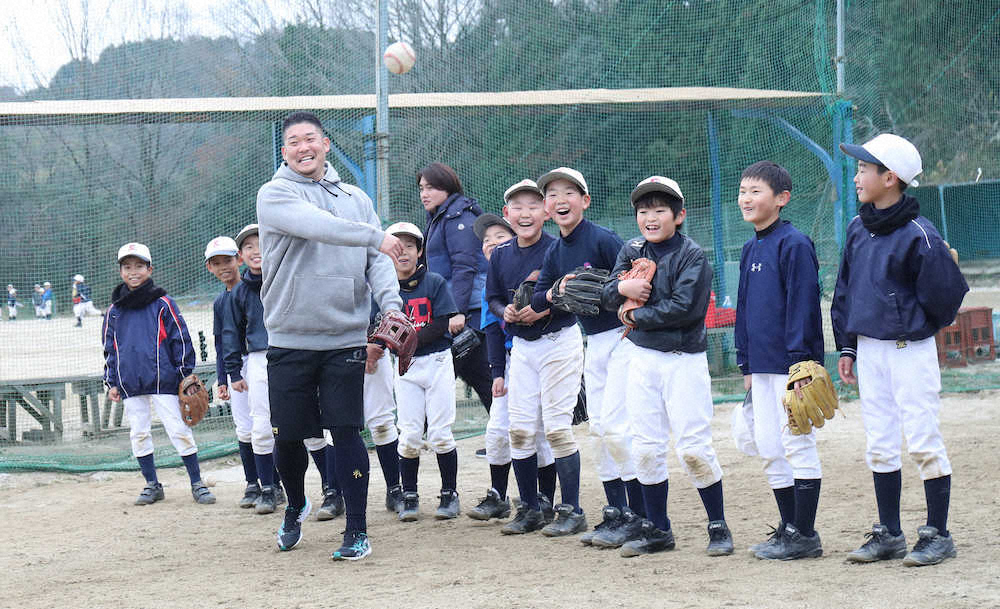 【画像・写真】レイズ入りの筒香　少年野球選手らと交流「正しいことを大人が考えてほしい」