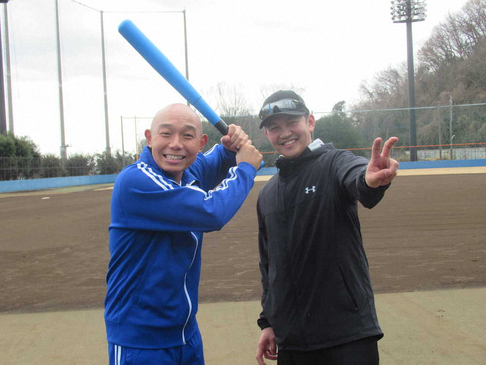 【画像・写真】DeNA　山崎に「帝京魂」注入、先輩の芸人そうすけから「五輪出て金メダル獲って」
