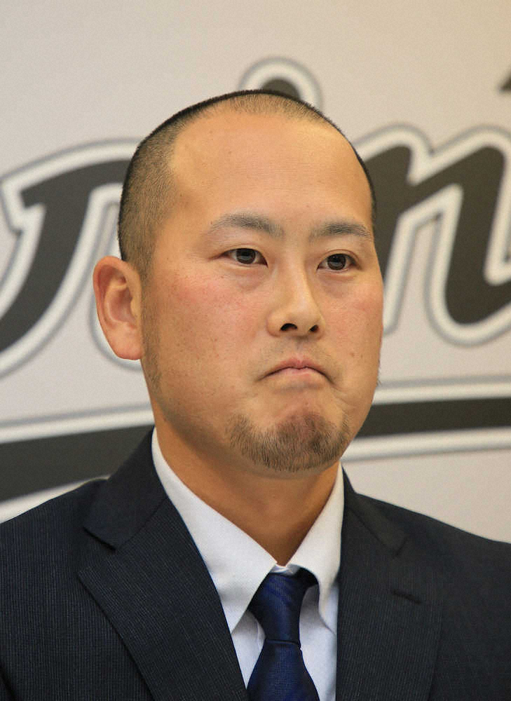 【画像・写真】ロッテ・大谷　制限大幅超え52％減額、4000万円でサイン「球団には感謝」