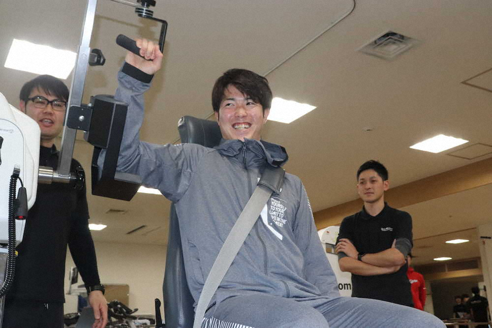 【画像・写真】広島ドラ1・森下　細身でも凄い！肩の筋力でメジャー級記録