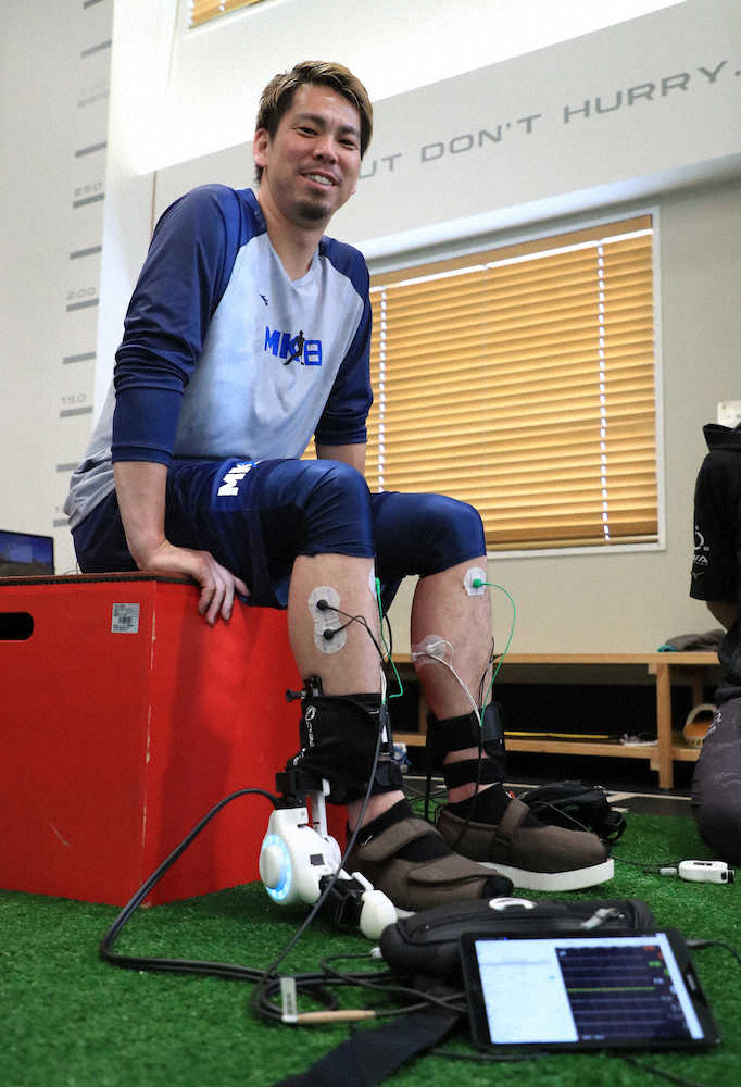 【画像・写真】ドジャース・前田、最新機器駆使して自主トレ　今季は「1年間ローテ守れるように」