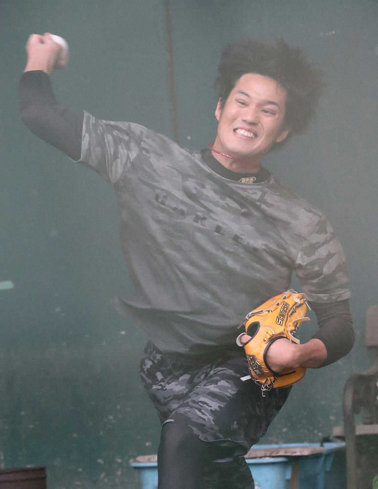 【画像・写真】阪神・藤浪　3日連続ブルペン入りで年明け最多71球