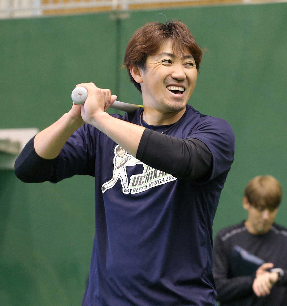 【画像・写真】ソフトバンク・内川　11年以来3度目首位打者へ、朝から8時間野球漬け