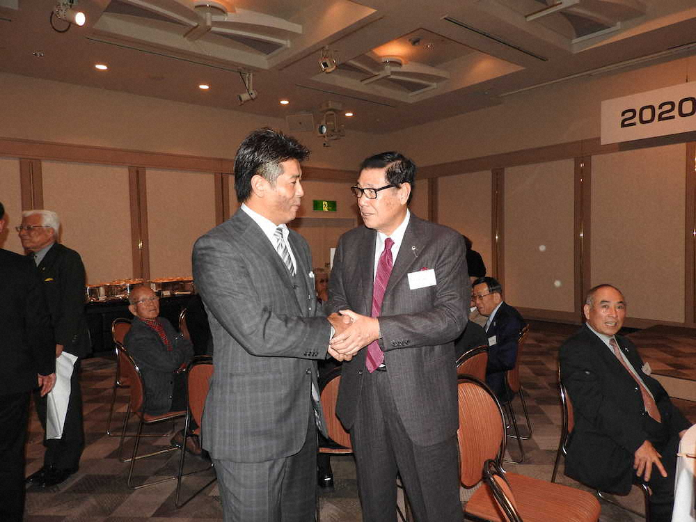 【画像・写真】法大野球部がOB会　田淵氏殿堂入り、侍・稲葉監督の世界一祝福　五輪へエールも