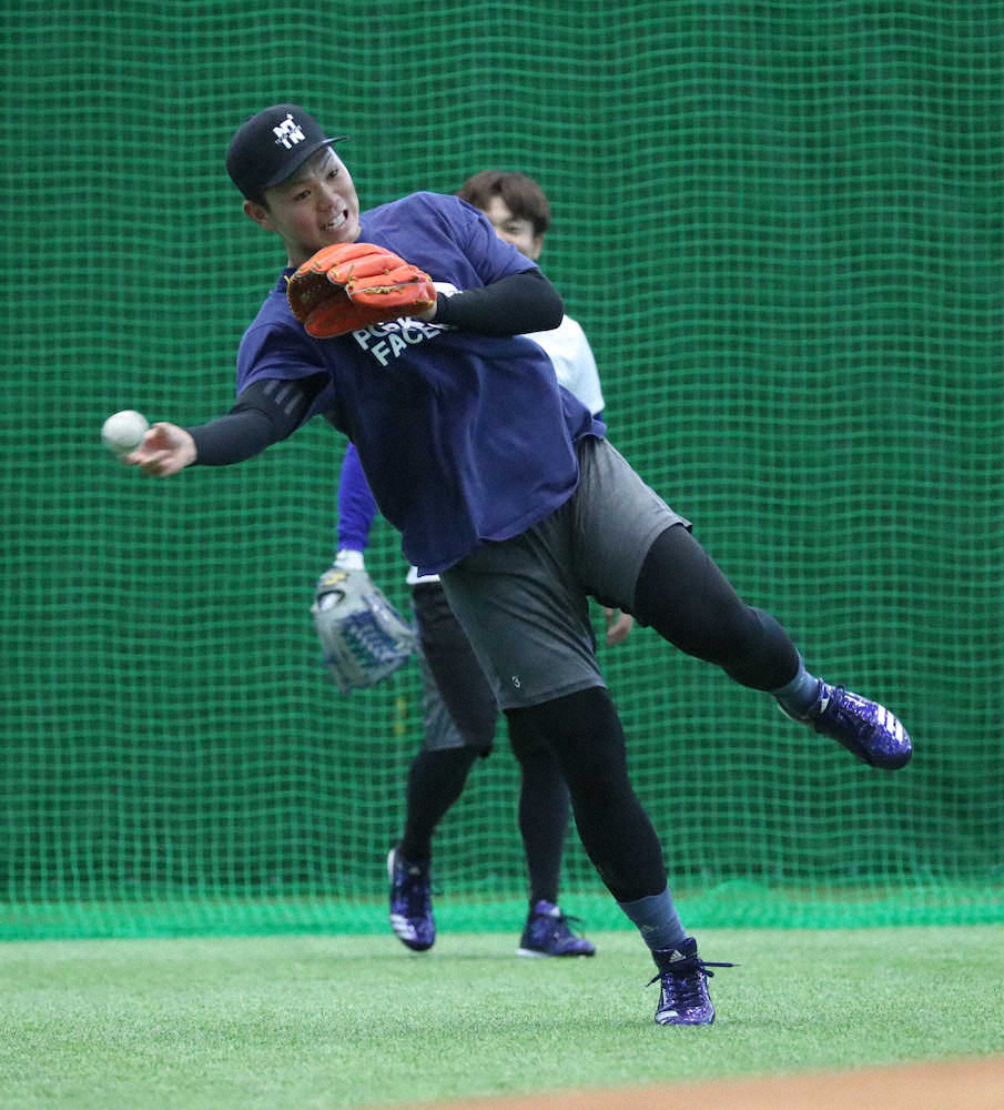 【画像・写真】中日・与田監督　高木氏に感謝「非常に熱い監督」　背番号1を背負う京田「失礼のないように活躍を」