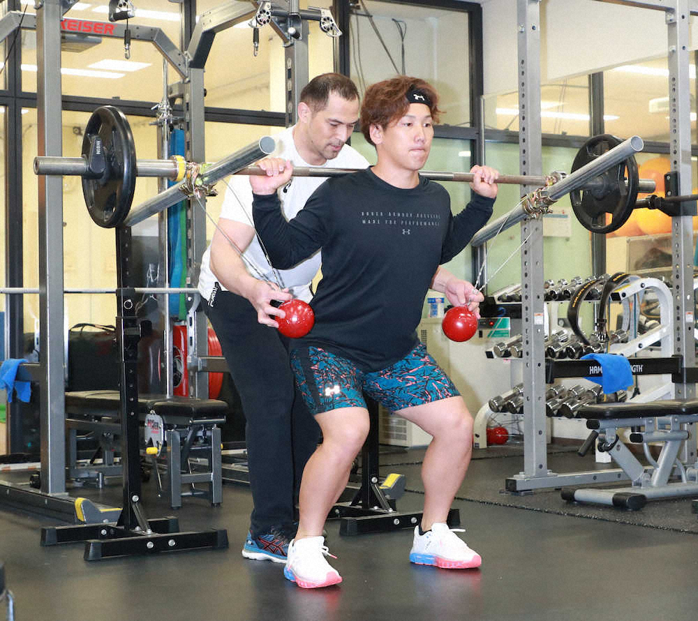 【画像・写真】オリックス・吉田正　アテネ金の室伏氏“直伝”「エアハンマー」トレで体幹強化　東京五輪にも意欲