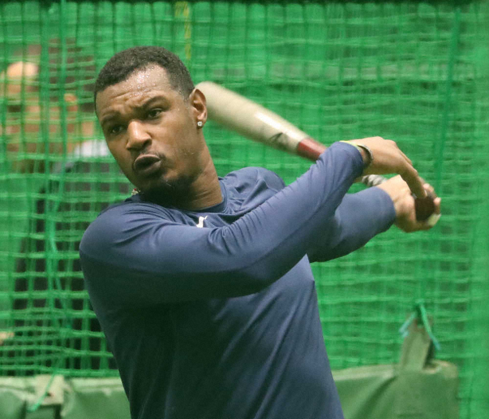 【画像・写真】オリックス・ジョーンズ　日本語習得へ語学アプリ導入「もっと近い存在に」