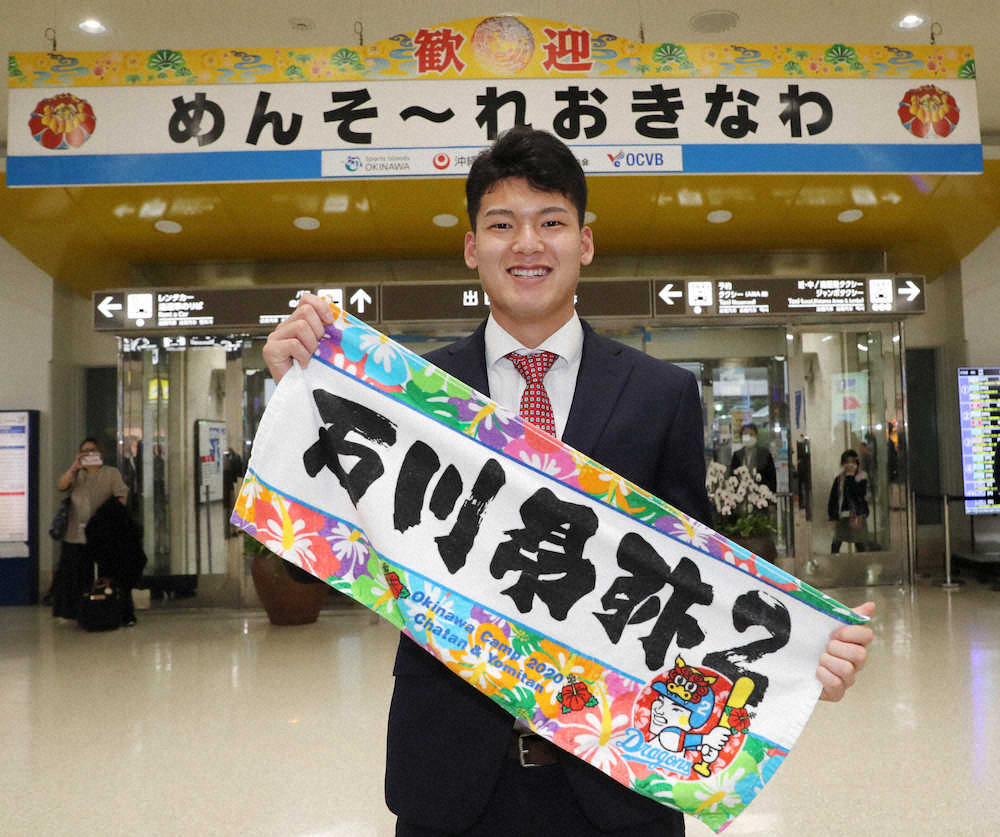 【画像・写真】中日・石川昂　アピール弾狙う！キャンプ中に1軍切符獲りだ