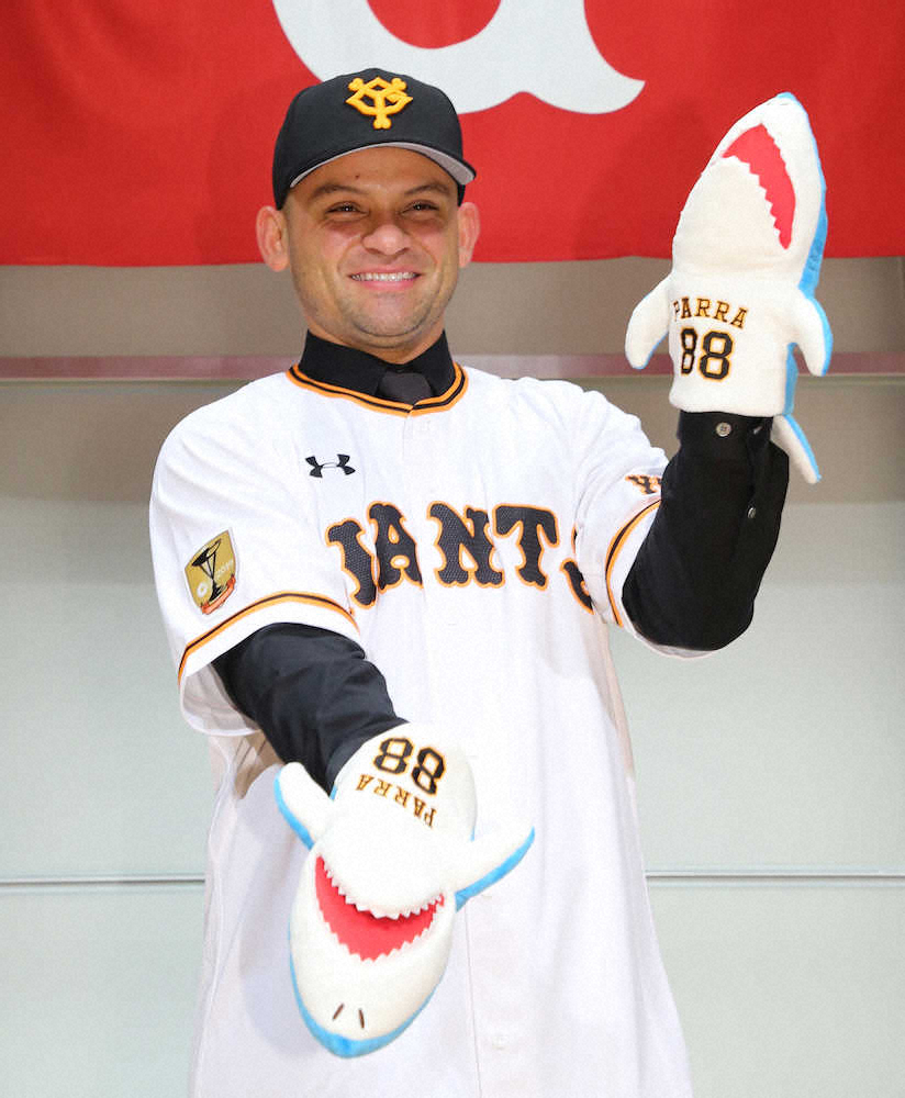 【画像・写真】巨人・パーラ、日本初練習で“先生”に！メジャー通算1312安打の打撃論披露「いつでも聞きに来て」