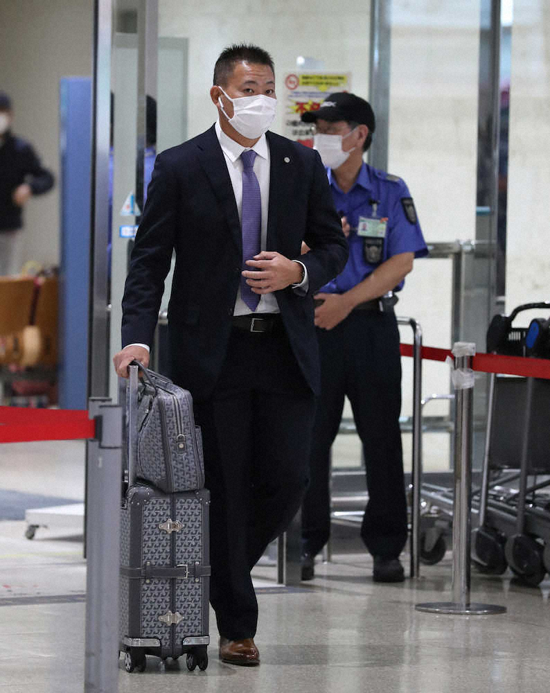 【画像・写真】最年長22年目　福留　2月OP戦フル参戦を視野に「どれだけ開幕までに打席に立てるかが大事」