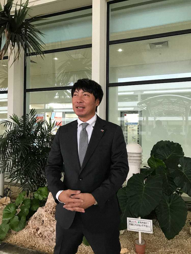 【画像・写真】ヤクルト高津監督　波上宮で安全祈願　絵馬には「みんな頑張れ！」