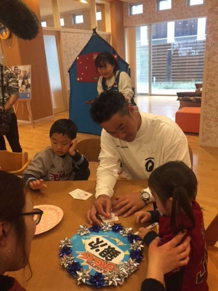 【画像・写真】楽天・銀次が教えてくれた病院に子どもを慰問する本当の目的