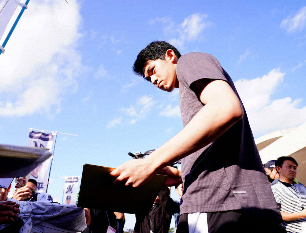 【画像・写真】ロッテ・ドラ1朗希　座学も一生懸命　体の構造学ぶ