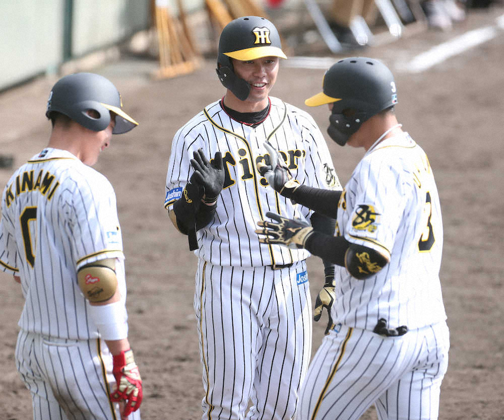 【画像・写真】阪神　ドラ1コンビが躍動　大山が“チーム1号”　高山は2安打