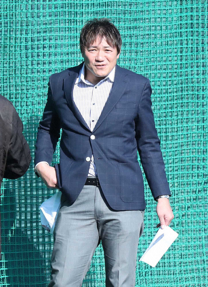 【画像・写真】浜中治氏　ヤクルトキャンプに潜入！バレ抜けても打線強力　虎はブルペン陣で勝負