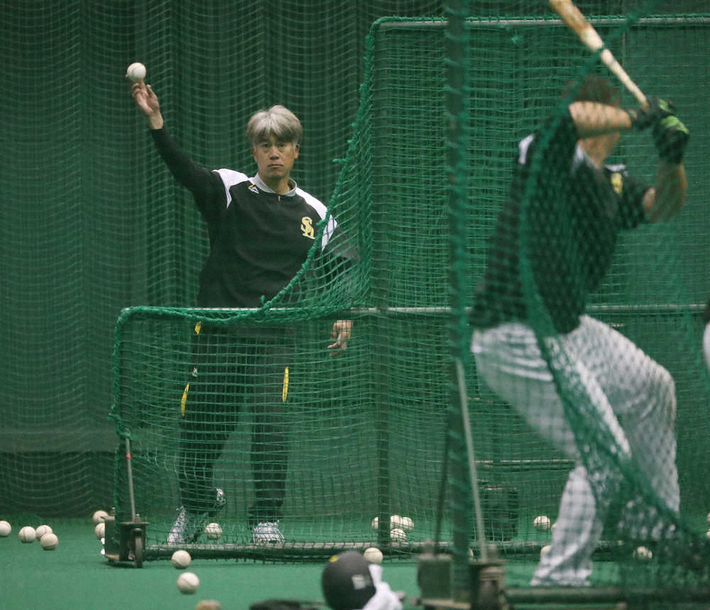 【画像・写真】ソフトB・城島氏、初の打撃投手で148球