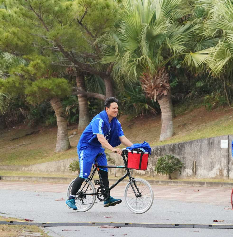 【画像・写真】DeNA桜井「攻める気持ちで」　初実戦先発でアピール誓う