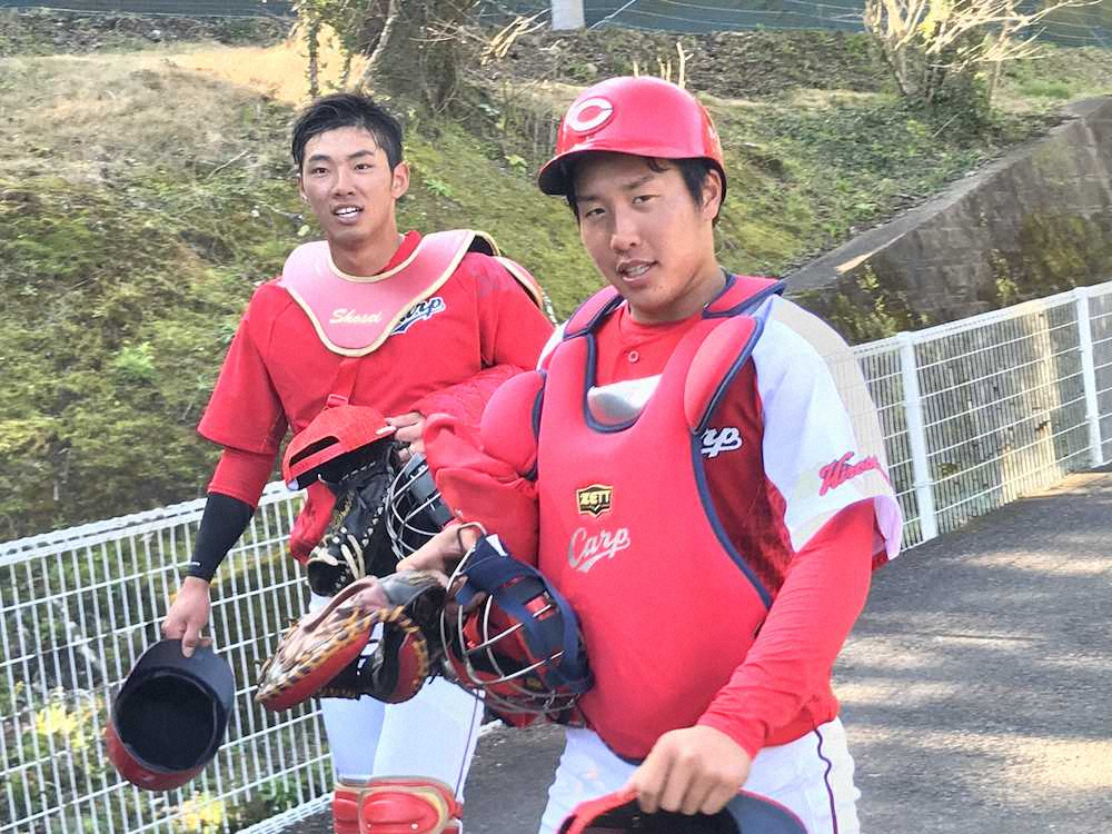 【画像・写真】広島・会沢　今春初の早出特守で中村奨らにゲキ「頑張れ、頑張れ！」