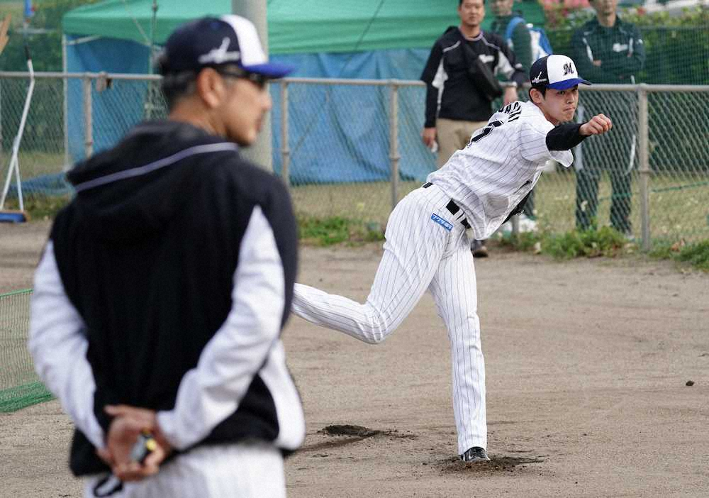 【画像・写真】【キャンプ隠しマイク】ロッテ・二木、次回ブルペン入りは…「僕どころじゃないと思うので」