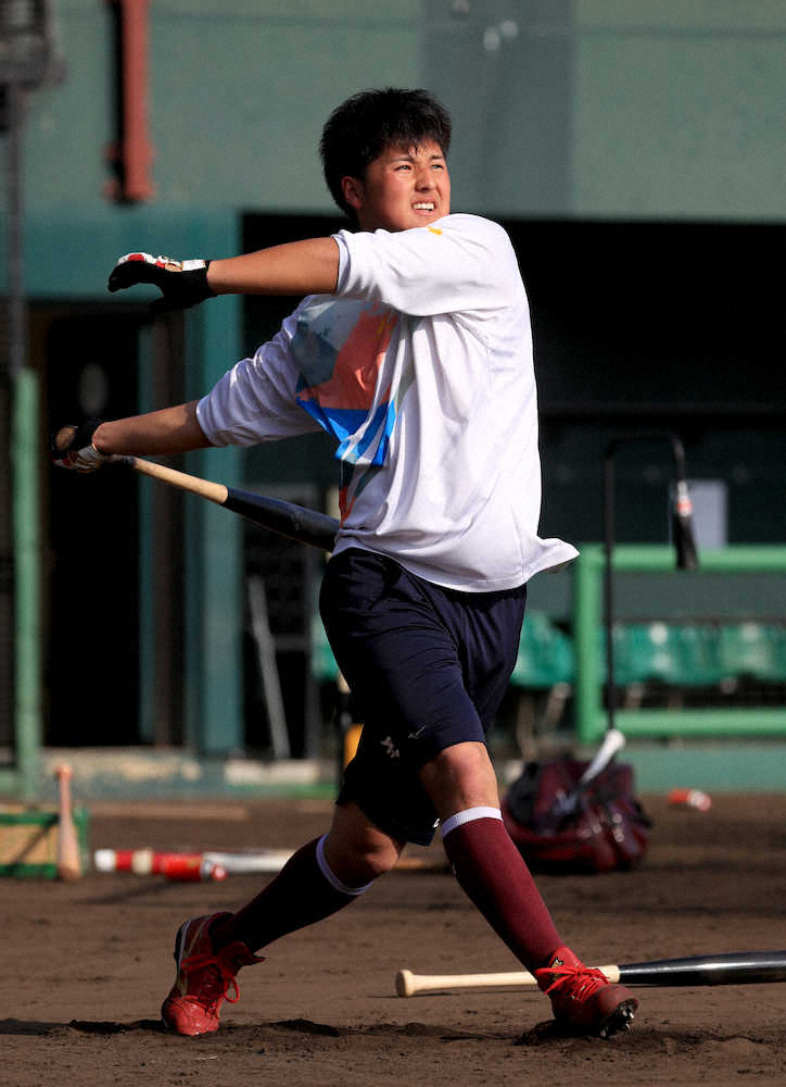 【画像・写真】楽天ドラ2黒川　MAX158キロ右腕からヒット性2本　13日練習試合でデビューへ