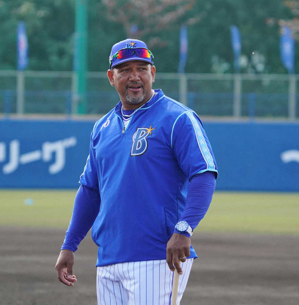 【画像・写真】DeNAラミレス監督、2軍練習試合で目に留まった選手は…3年目・阪口は「かなりよかった」